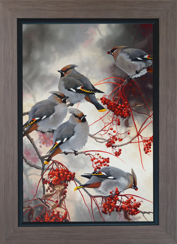 Giclée sur toile, reproduction haut de gamme de l’œuvre originale de Gisèle Benoit peintre animalière et naturaliste, galerie d’art, Centre Monique et Gisèle Benoit, Sainte-Anne-des-Monts, Gaspésie, art animalier, musée, exposition, peintures, cadres. Jaseurs boréaux, oiseaux, scène d'hiver.